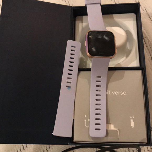 Fitbit versa - Picture 2 of 8